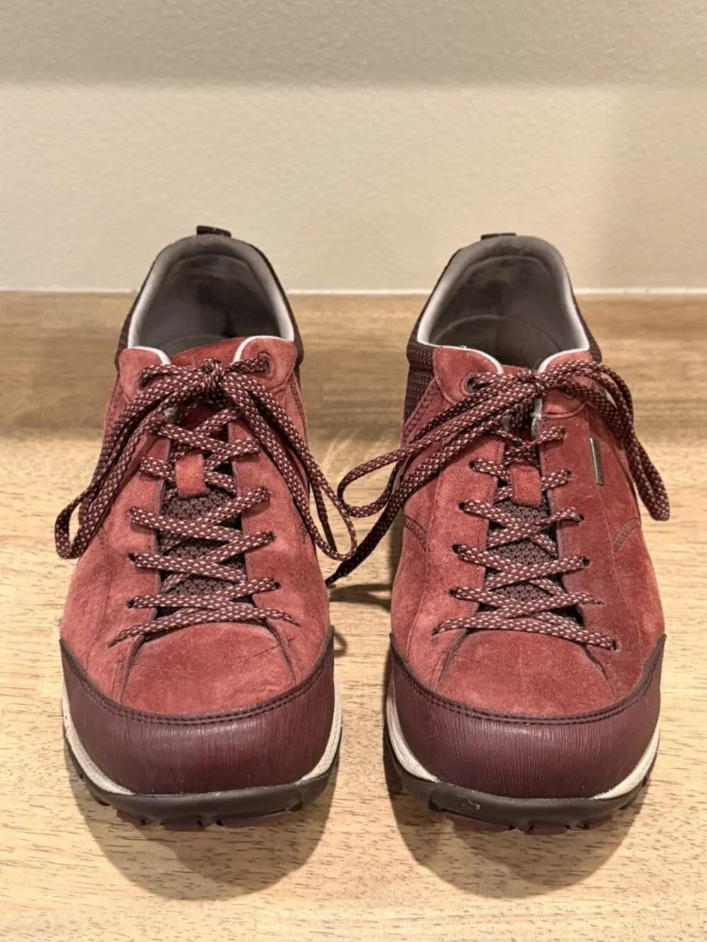 Dansko Waterproof Vibram Hiking Shoes Burgundy Brown Women's Size 40 US 9.5 - Picture 3 of 9